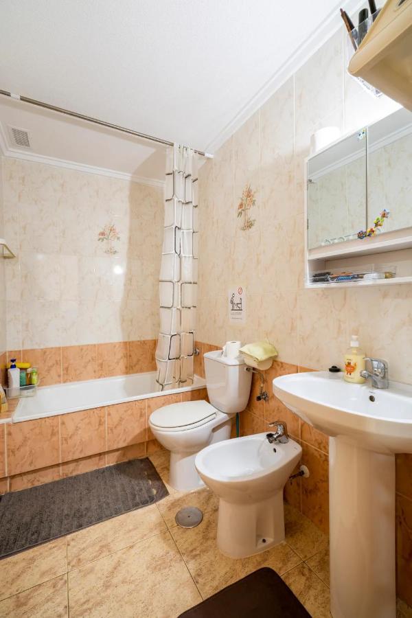 Apartamento Compartido - Solo El Dormitorio Es Privado Torrevieja Exterior photo