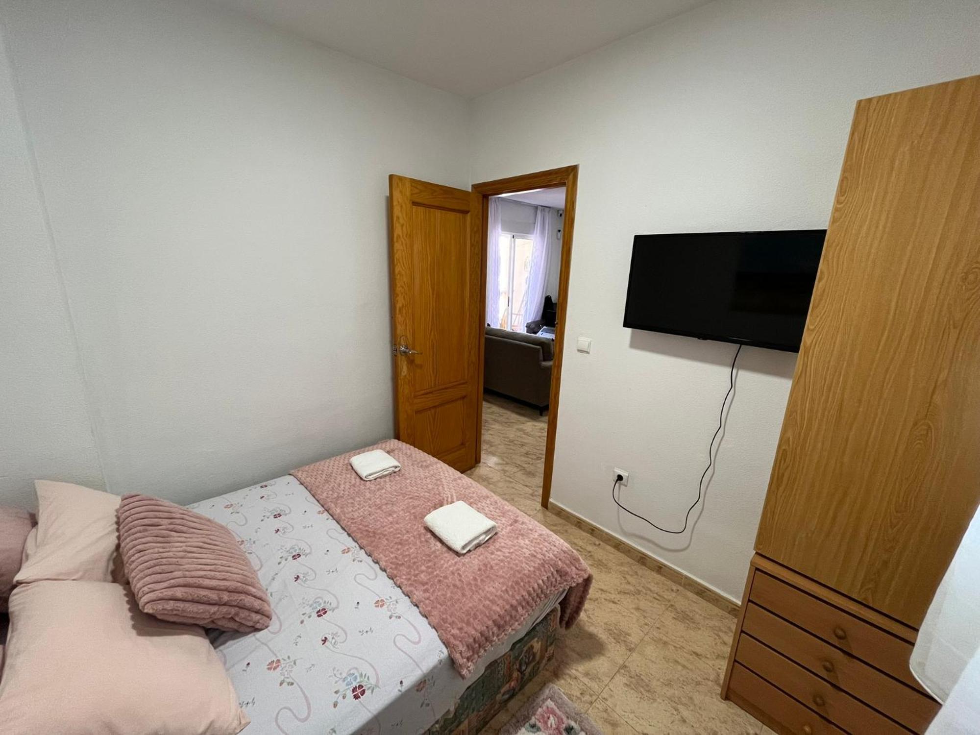 Apartamento Compartido - Solo El Dormitorio Es Privado Torrevieja Exterior photo